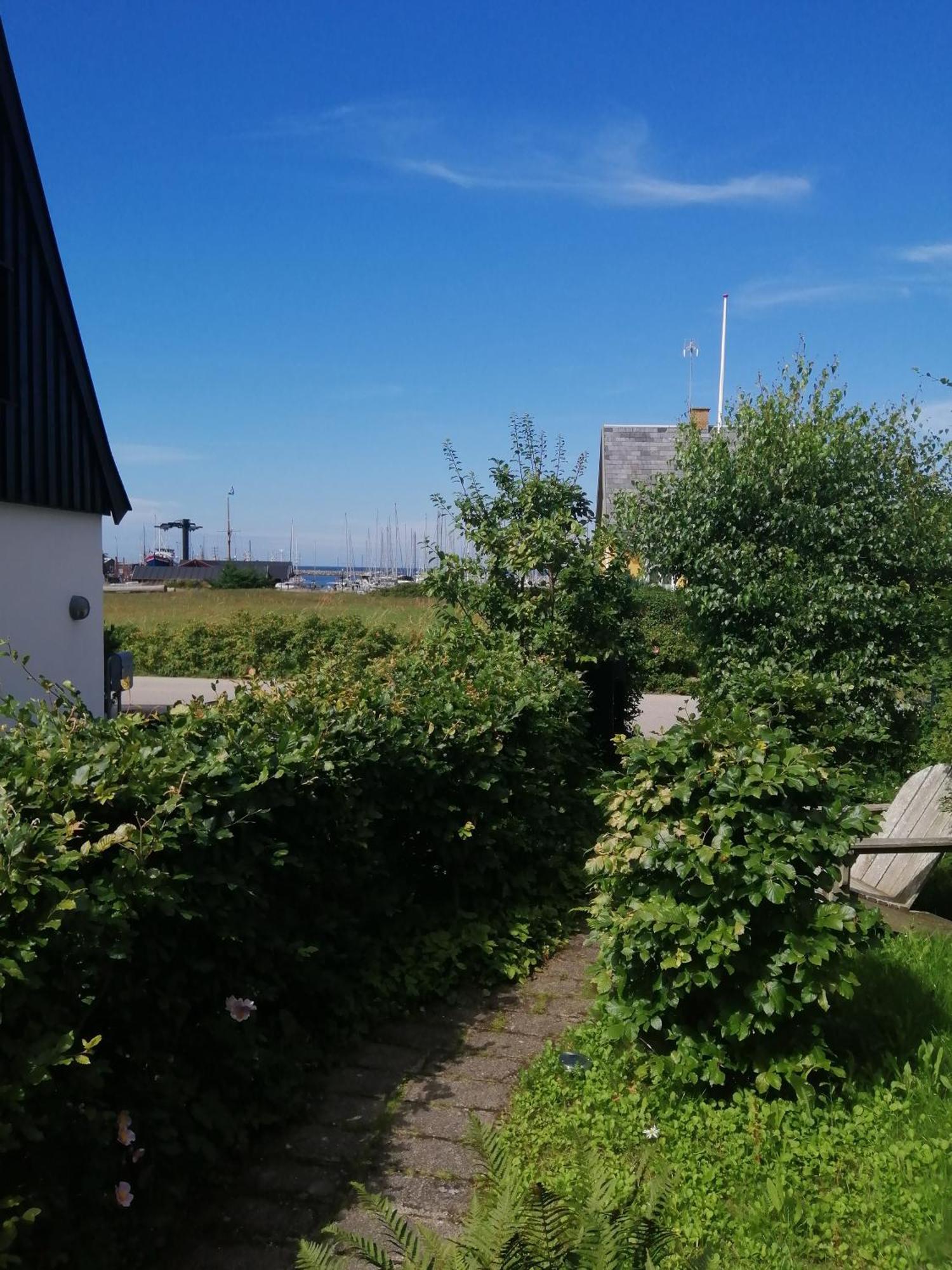 Minihus Til Havn, Strand, Vand Og By I Holiday home